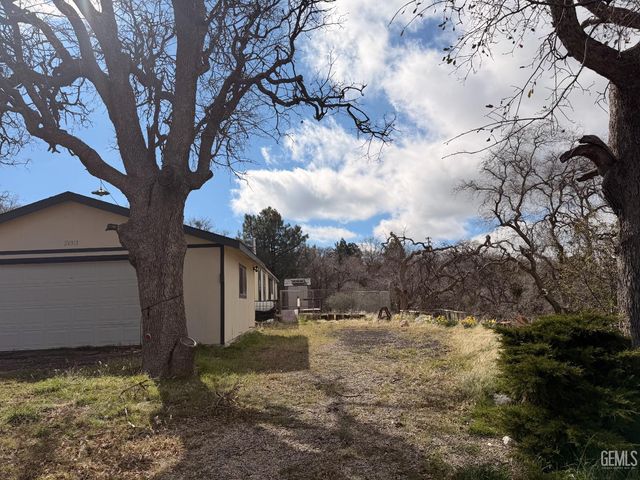20313 Rex Drive, Tehachapi, CA 93561