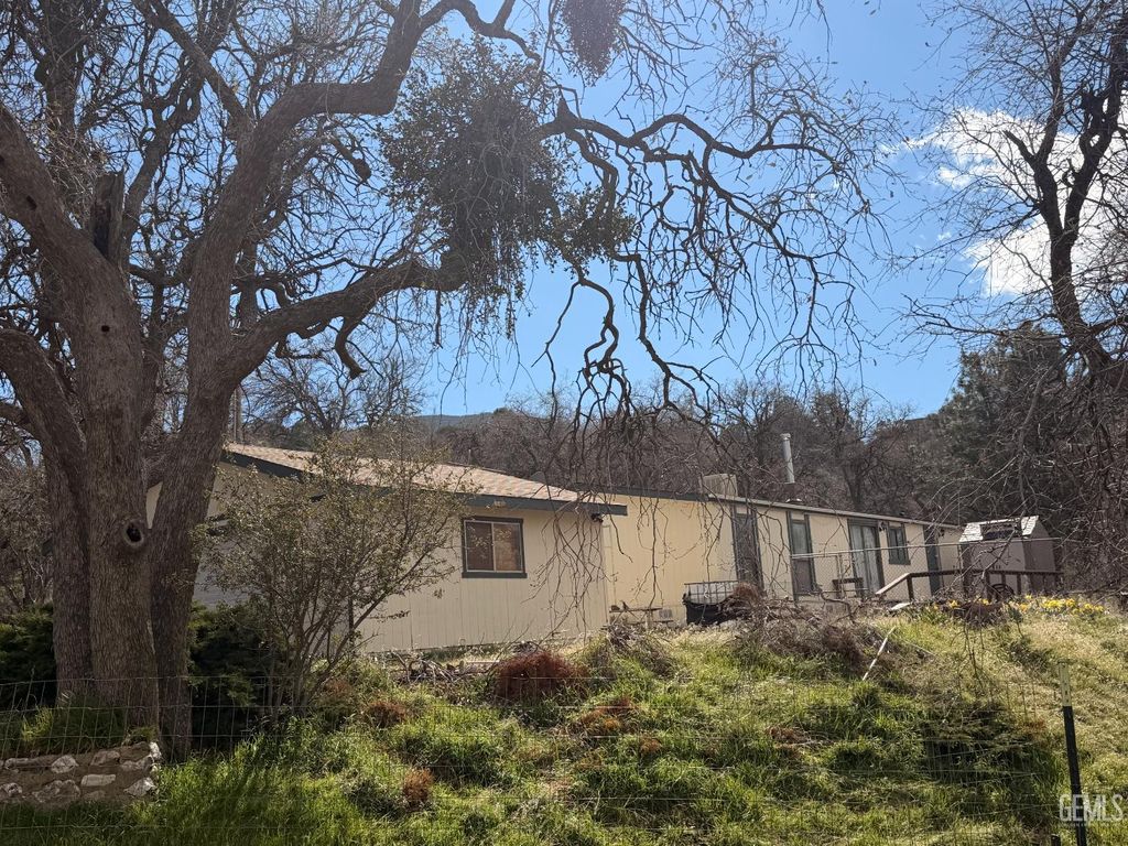 20313 Rex Drive, Tehachapi, CA 93561