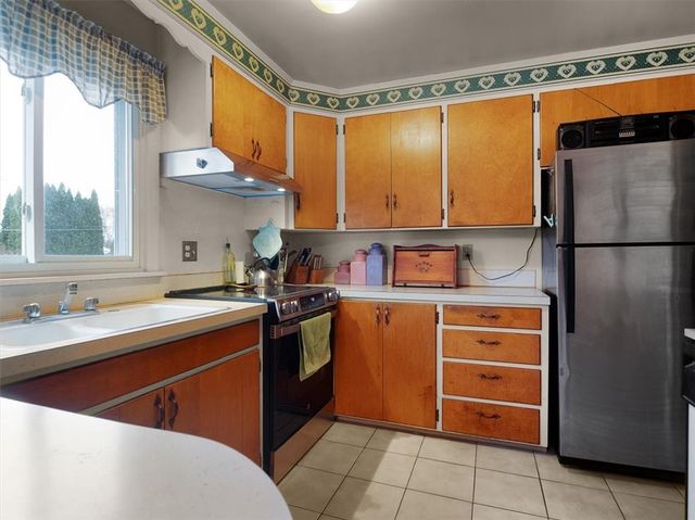 210 Westmar Drive, Gates, NY 14624