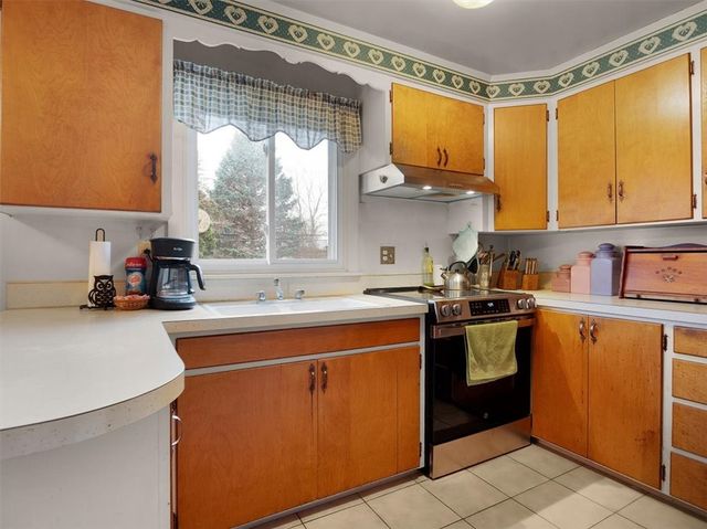 210 Westmar Drive, Gates, NY 14624