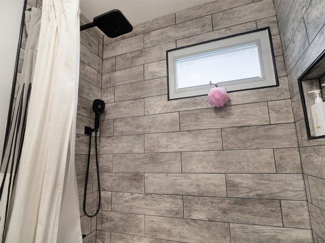 210 Westmar Drive, Gates, NY 14624