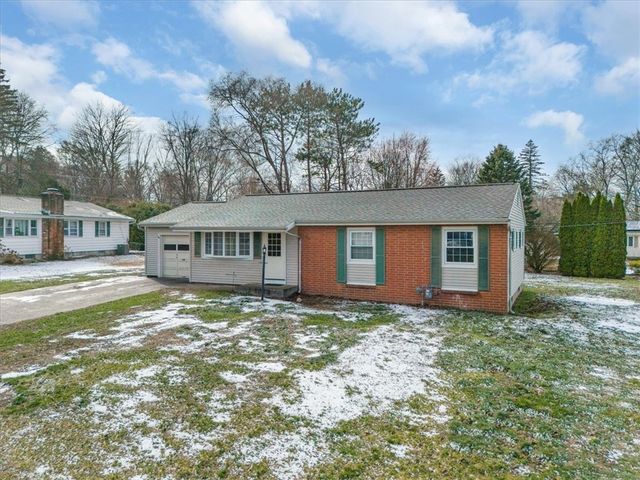 210 Westmar Drive, Gates, NY 14624