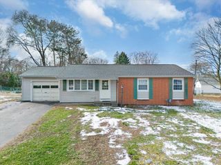 210 Westmar Drive, Gates, NY 14624
