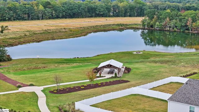 203 Deskin Lane, Fountain Inn, SC 29644