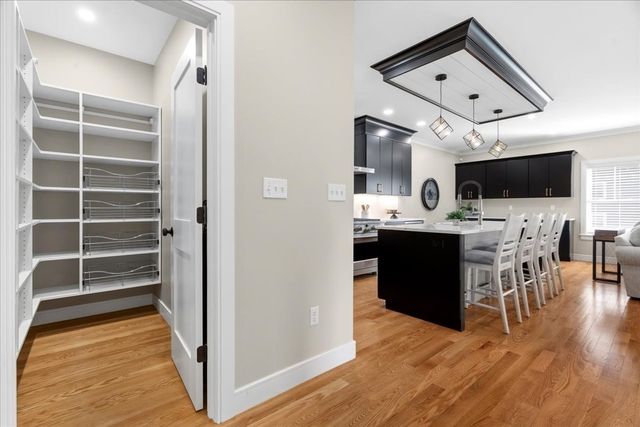 33 Peirce Street 1, Waltham, MA 02453