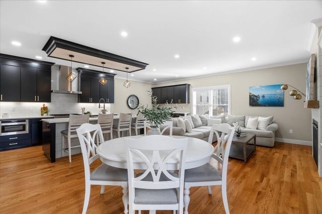 33 Peirce Street 1, Waltham, MA 02453