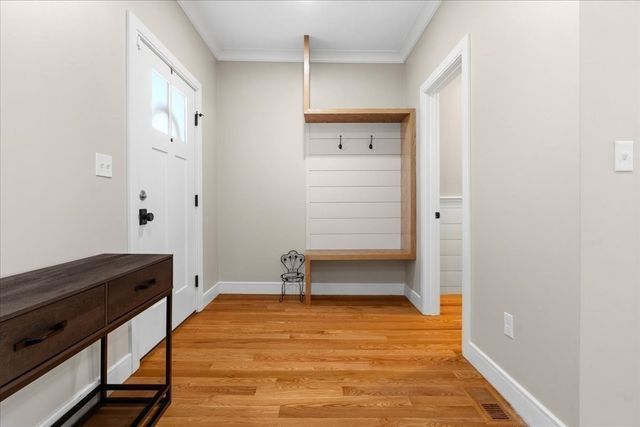 33 Peirce Street 1, Waltham, MA 02453