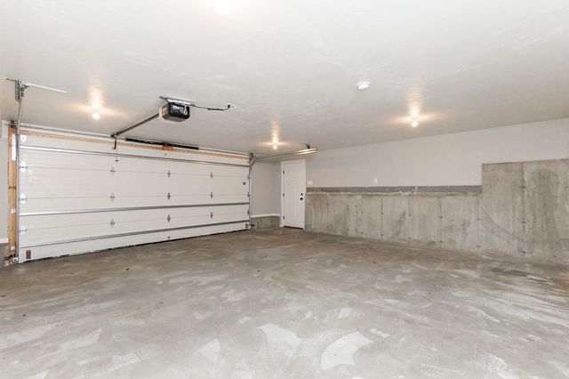 33 Peirce Street 1, Waltham, MA 02453