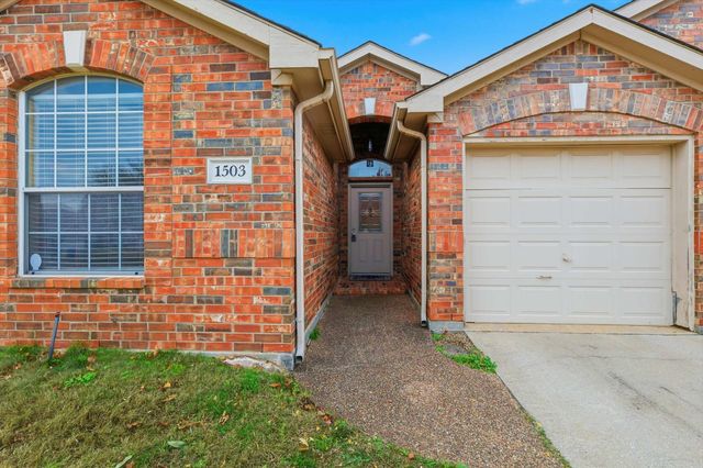 1503 Nightingale Lane, Corinth, TX 76210