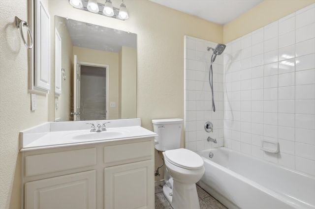 1503 Nightingale Lane, Corinth, TX 76210