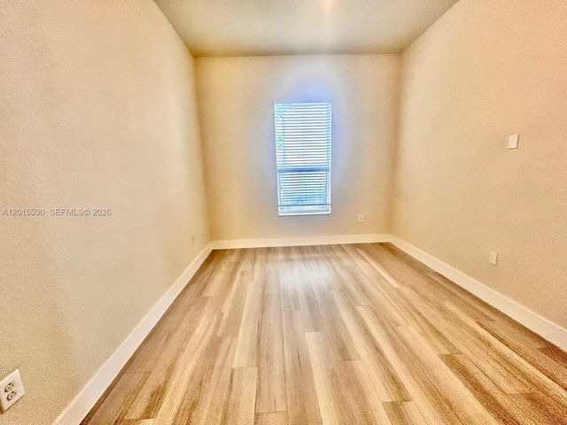 17031 SW 92nd St 17031, Miami, FL 33196