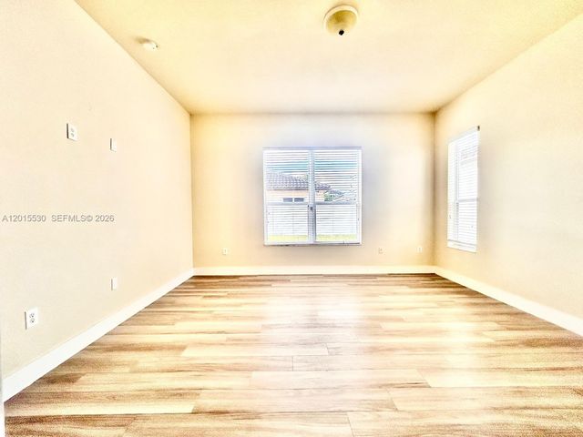 17031 SW 92nd St 17031, Miami, FL 33196