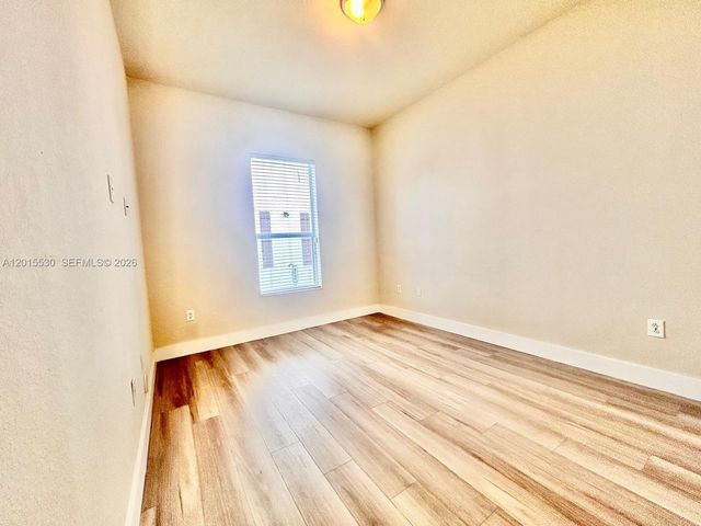 17031 SW 92nd St 17031, Miami, FL 33196