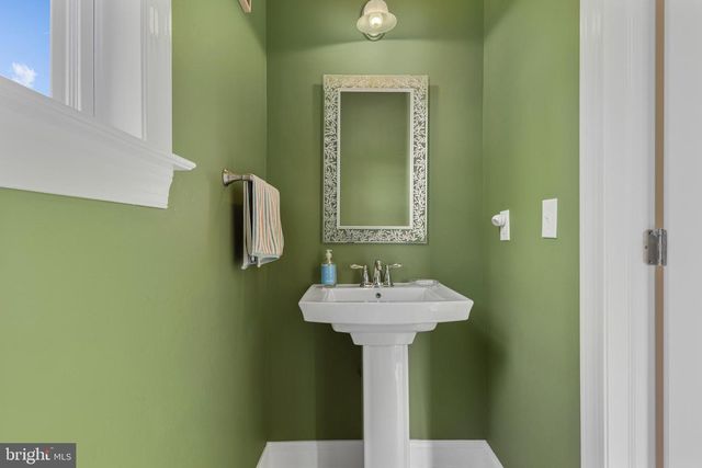 152 CHURCH ST, Malvern, PA 19355