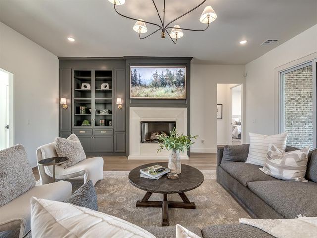 9401 Far Hills Court, Arcadia, OK 73007