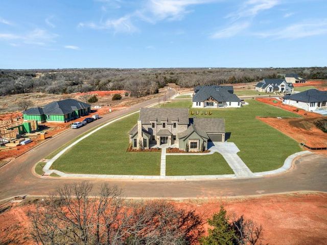 9401 Far Hills Court, Arcadia, OK 73007