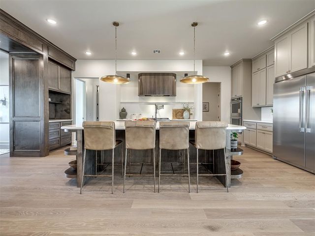 9401 Far Hills Court, Arcadia, OK 73007