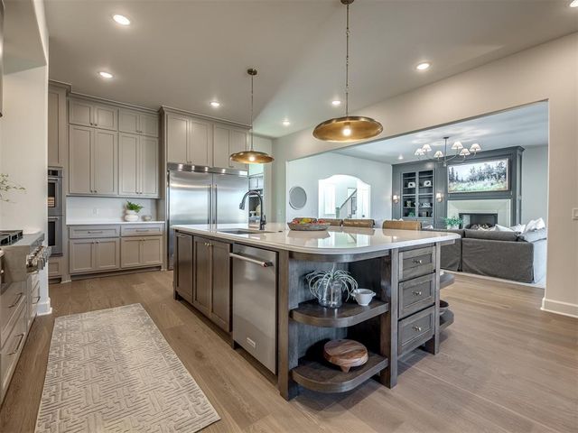 9401 Far Hills Court, Arcadia, OK 73007