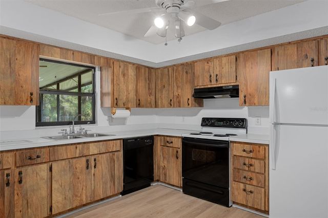 7095 W GREENWOOD LANE, Crystal River, FL 34429