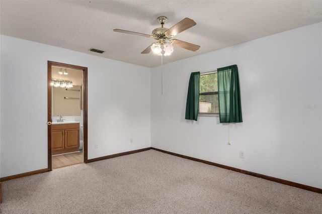 7095 W GREENWOOD LANE, Crystal River, FL 34429