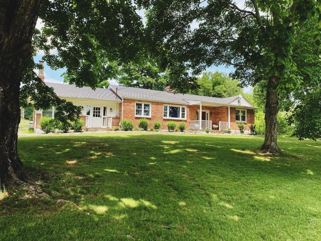 1155 Ridge Hill Rd, Goodlettsville, TN 37072
