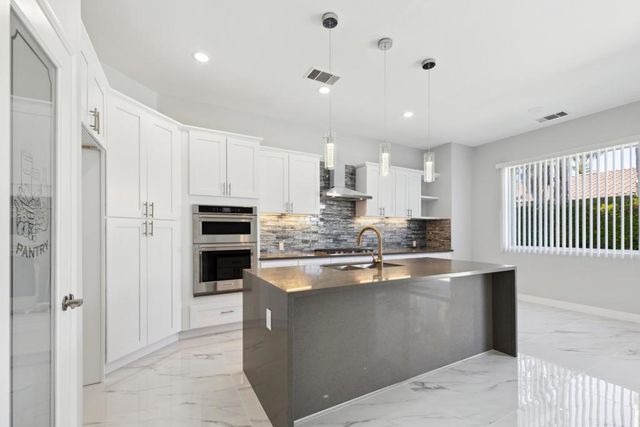 44425 Grand Canyon Lane, Palm Desert, CA 92260