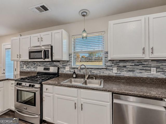 4896 Laythan Jace Court SW, Snellville, GA 30039