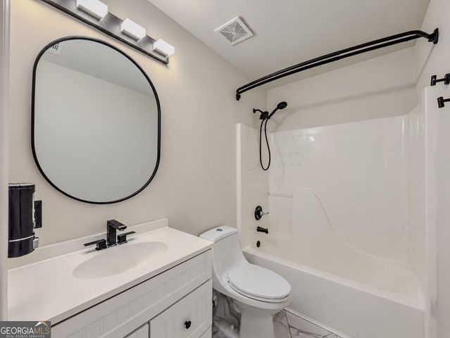 4896 Laythan Jace Court SW, Snellville, GA 30039