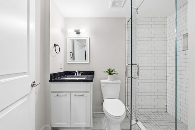 1240 2nd Ave S Apt 10, Nashville, TN 37210