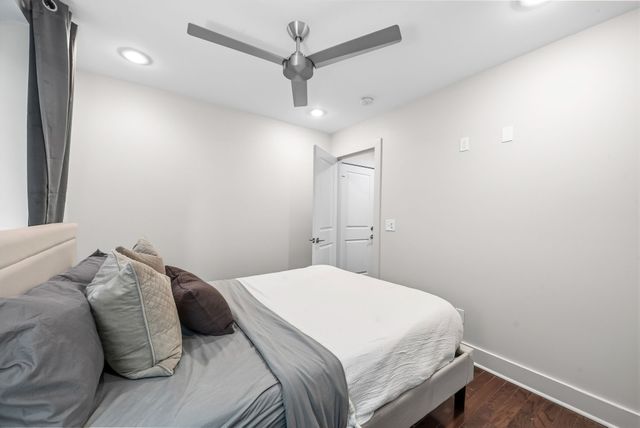 1240 2nd Ave S Apt 10, Nashville, TN 37210