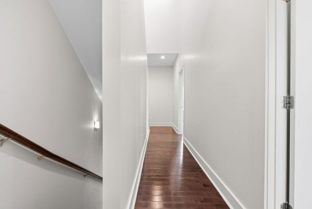 1240 2nd Ave S Apt 10, Nashville, TN 37210
