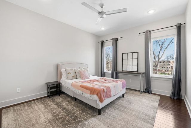 1240 2nd Ave S Apt 10, Nashville, TN 37210