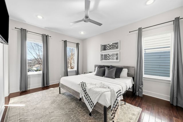 1240 2nd Ave S Apt 10, Nashville, TN 37210