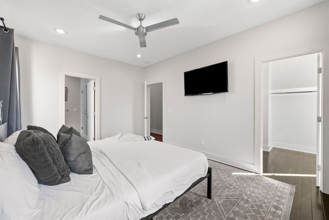 1240 2nd Ave S Apt 10, Nashville, TN 37210