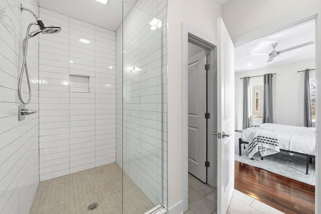 1240 2nd Ave S Apt 10, Nashville, TN 37210