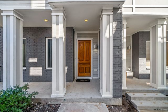 1240 2nd Ave S Apt 10, Nashville, TN 37210
