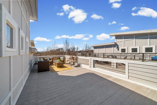1240 2nd Ave S Apt 10, Nashville, TN 37210