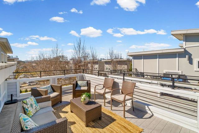 1240 2nd Ave S Apt 10, Nashville, TN 37210
