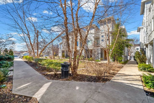 1240 2nd Ave S Apt 10, Nashville, TN 37210