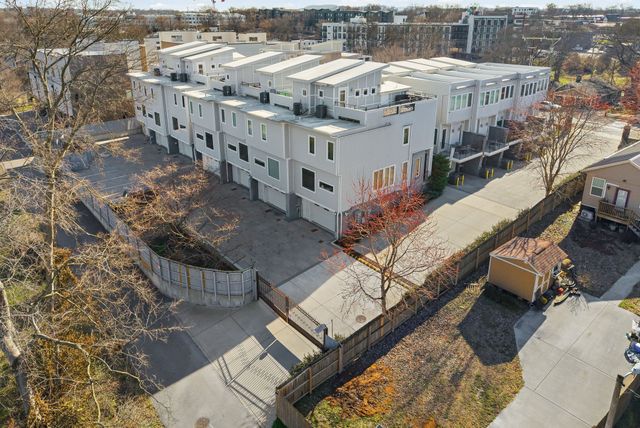 1240 2nd Ave S Apt 10, Nashville, TN 37210