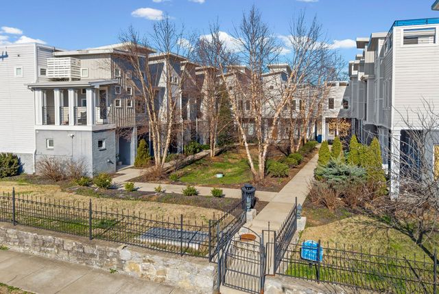 1240 2nd Ave S Apt 10, Nashville, TN 37210