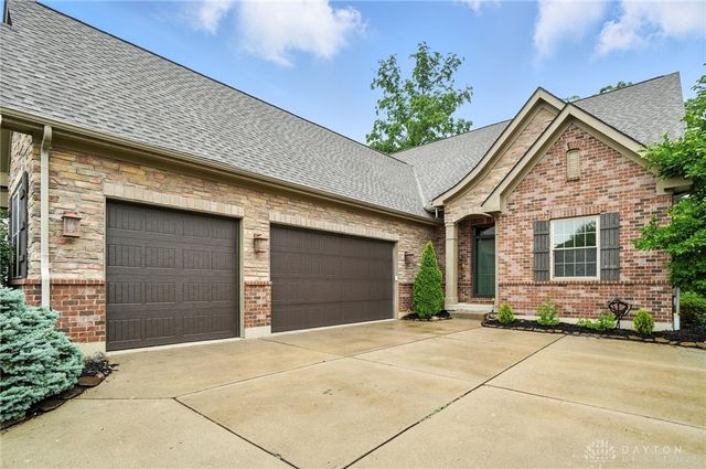 9266 Ridings Boulevard, Dayton, OH 45458