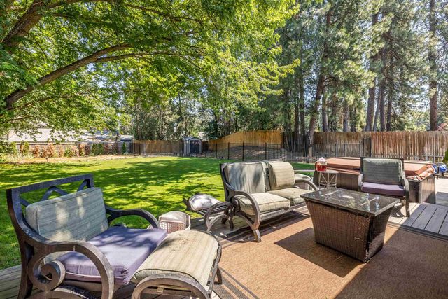 11806 N Guinevere Dr, Spokane, WA 99218