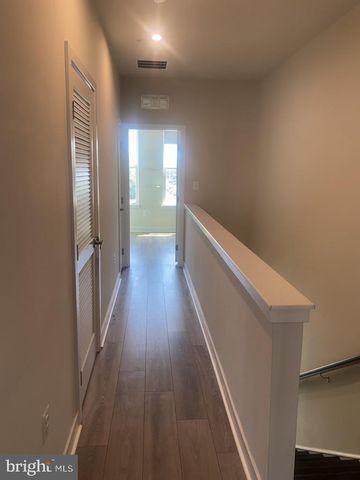 2821 EVANSGREEN DR, Suitland, MD 20746