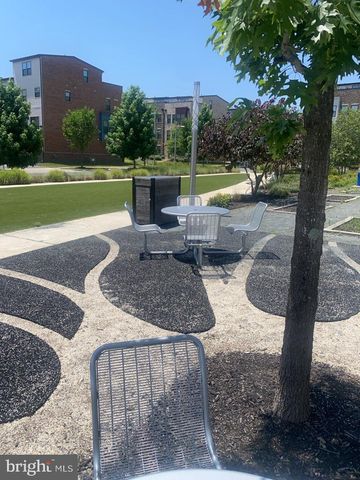 2821 EVANSGREEN DR, Suitland, MD 20746