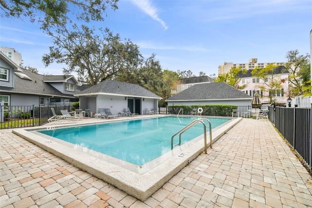 2515 S YSABELLA AVENUE, Tampa, FL 33629