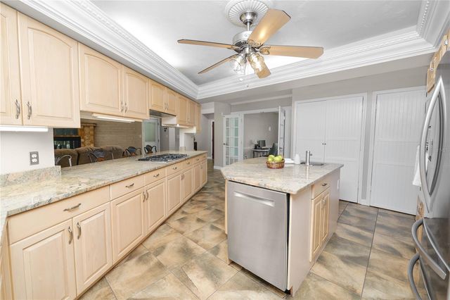 6230 FORESTWOOD DRIVE W, Lakeland, FL 33811