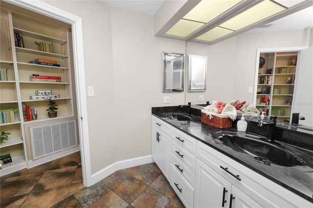 6230 FORESTWOOD DRIVE W, Lakeland, FL 33811