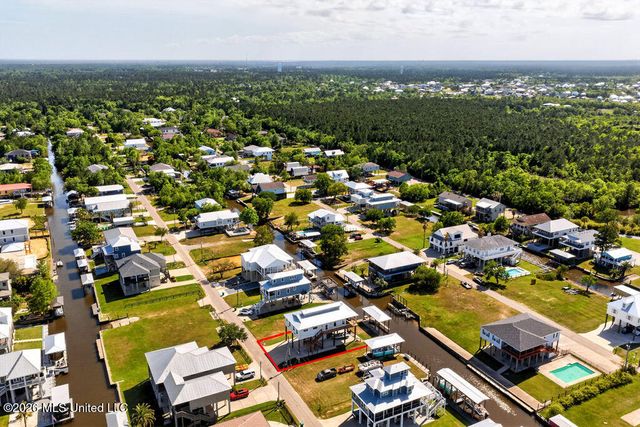 96 Fiber Street, Bay Saint Louis, MS 39520