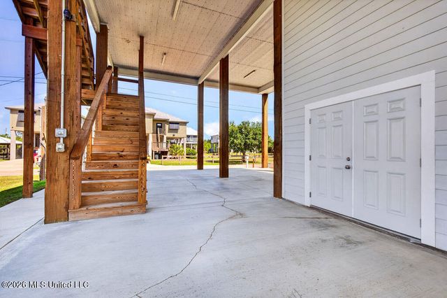 96 Fiber Street, Bay Saint Louis, MS 39520